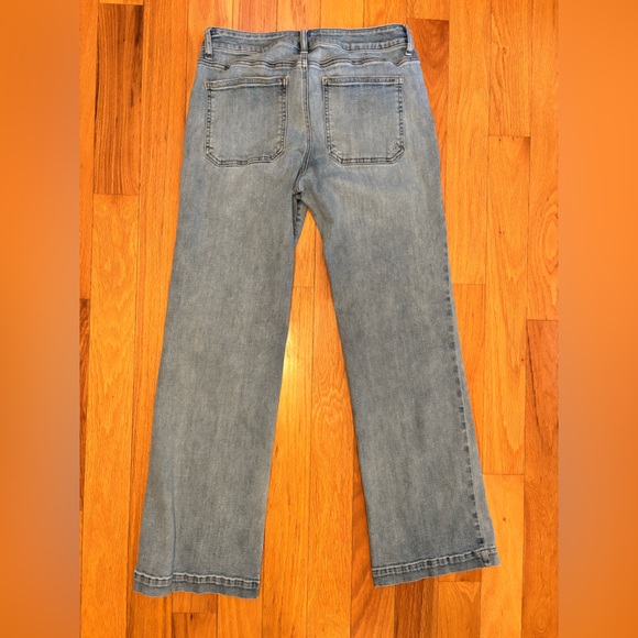 Silver Jeans - Picture 2 of 3